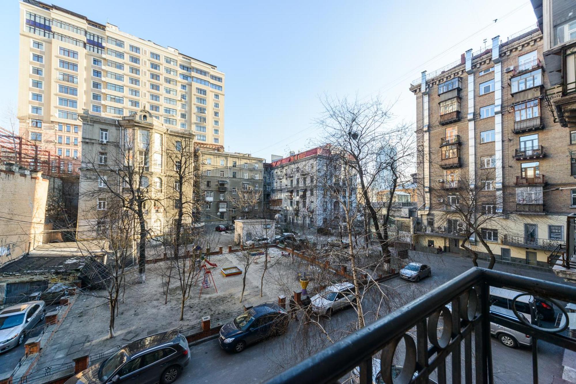 Квартира С Террасой, Крещатик 29, Бессарабка Kyiv Exterior photo